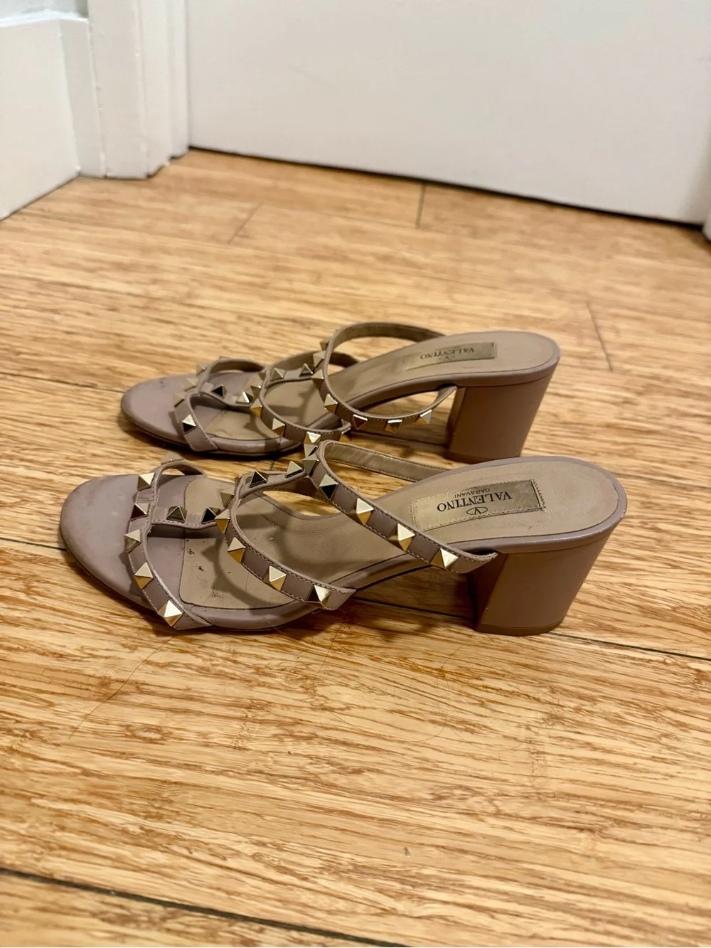 Valentino Garavani Rockstud Block Heel Sandals — Size 37